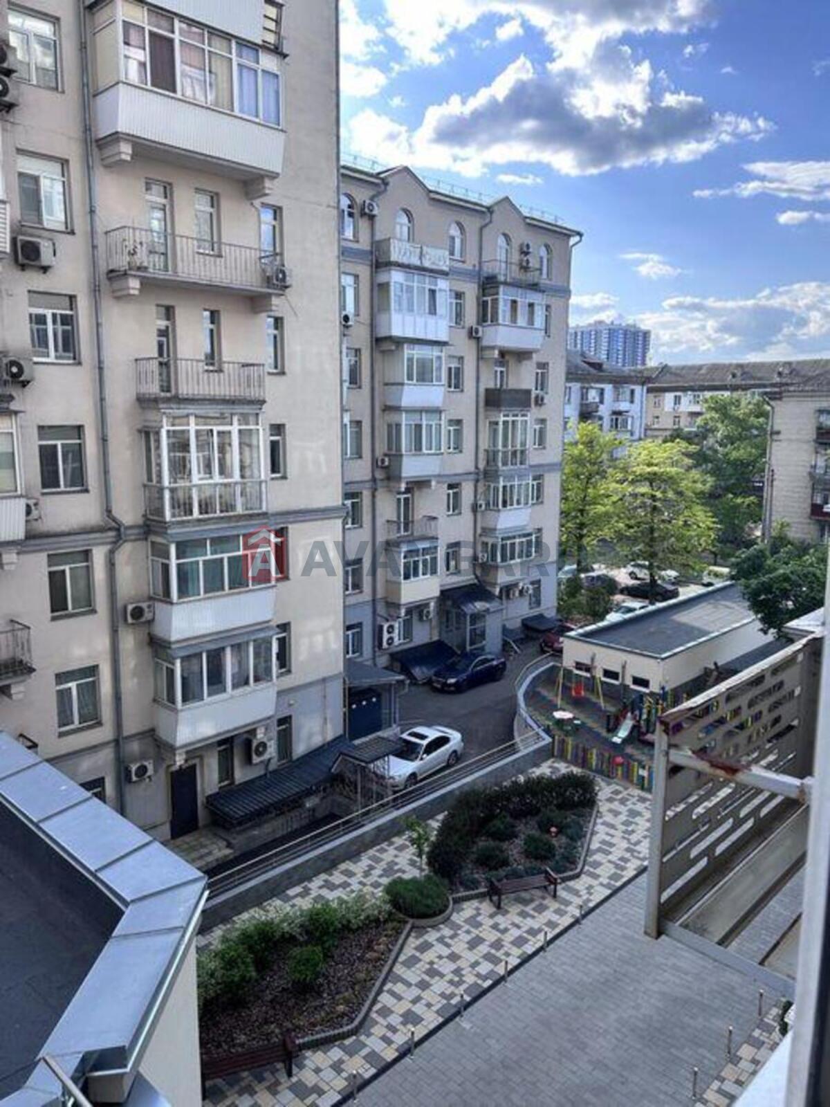 3 ��. ��������, 108/-/14 ��. �., 4/13 ������ ���� 9