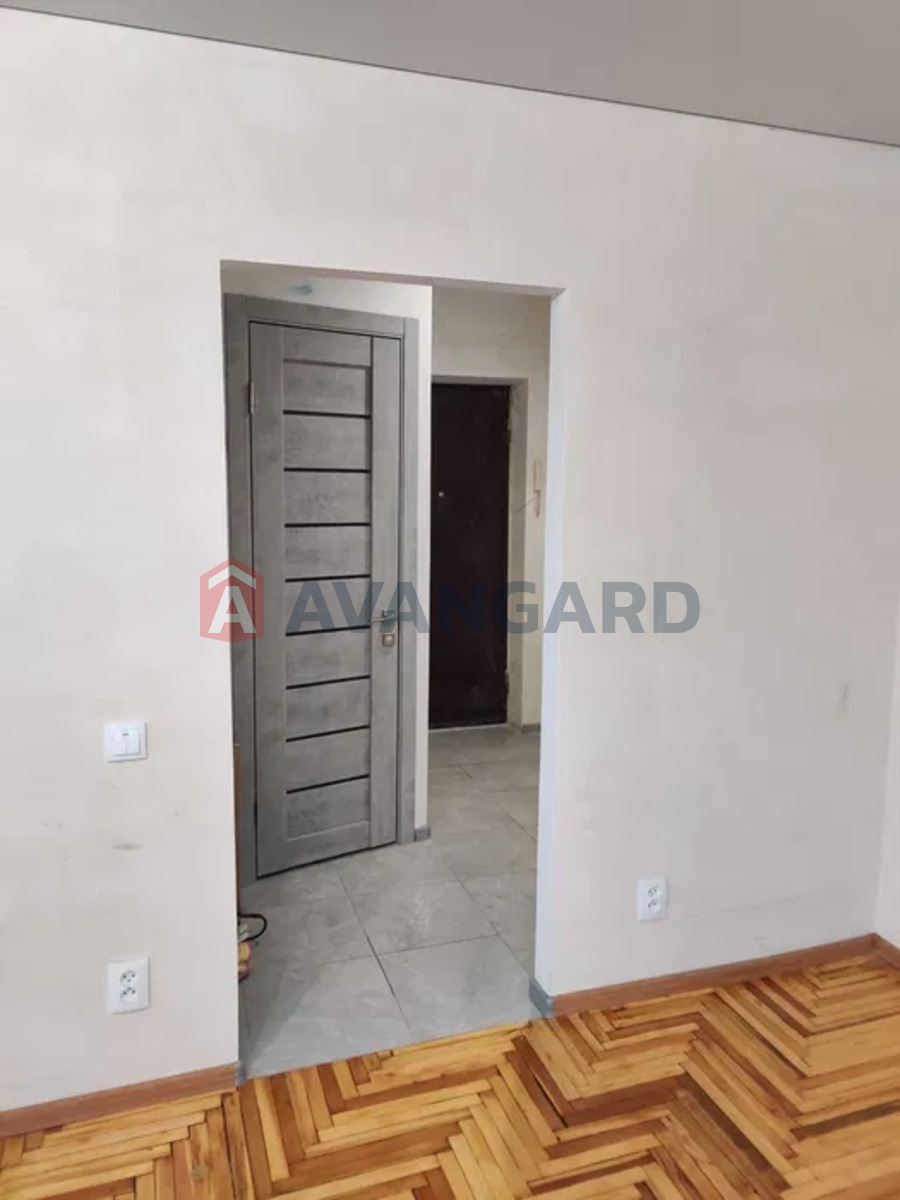 1 . , 30/-/6 . ., 5/5   20