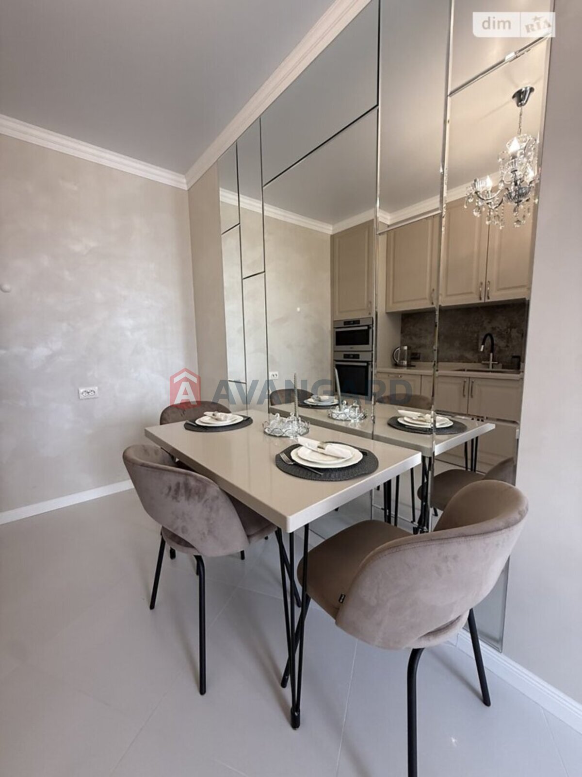 2 ��. ��������, 70/31/17 ��. �., 9/9 ������ ���� 14