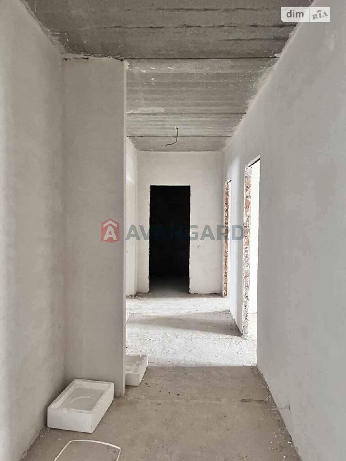 3 ��. ��������, 95/-/- ��. �., 7/10 ������ ���� 1