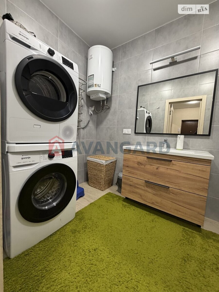 2 ��. ��������, 70/-/19 ��. �., 7/8 ������ ���� 7