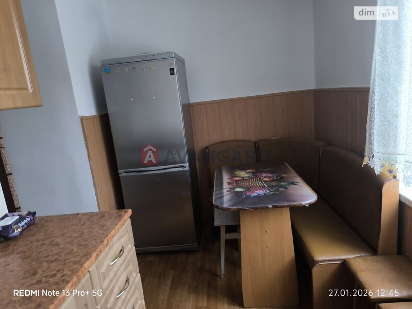 1 ��. ��������, 28/-/- ��. �., 6/9 ������ ���� 6