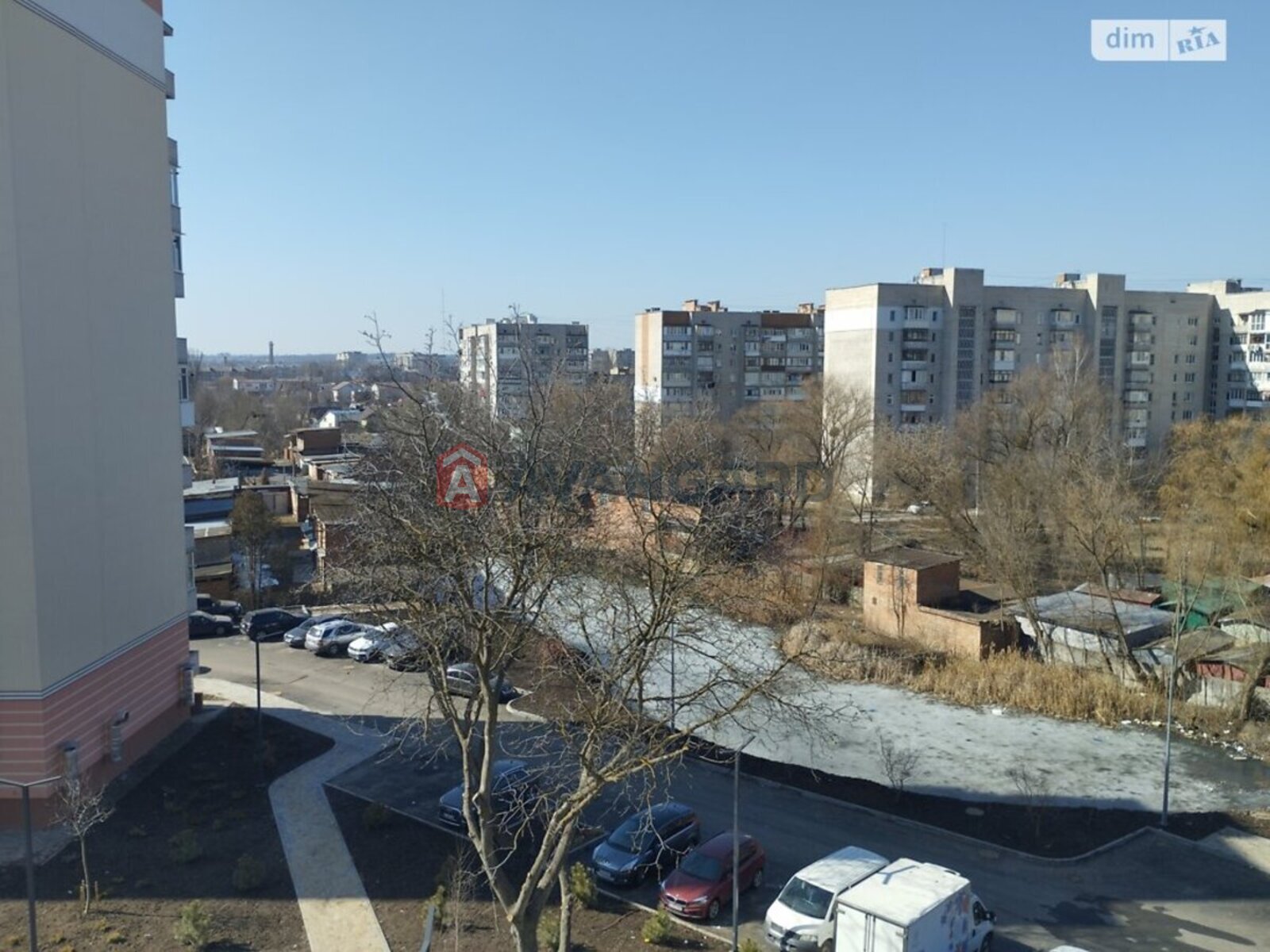 1 ��. ��������, 52/17/15 ��. �., 6/10 ������ ���� 27