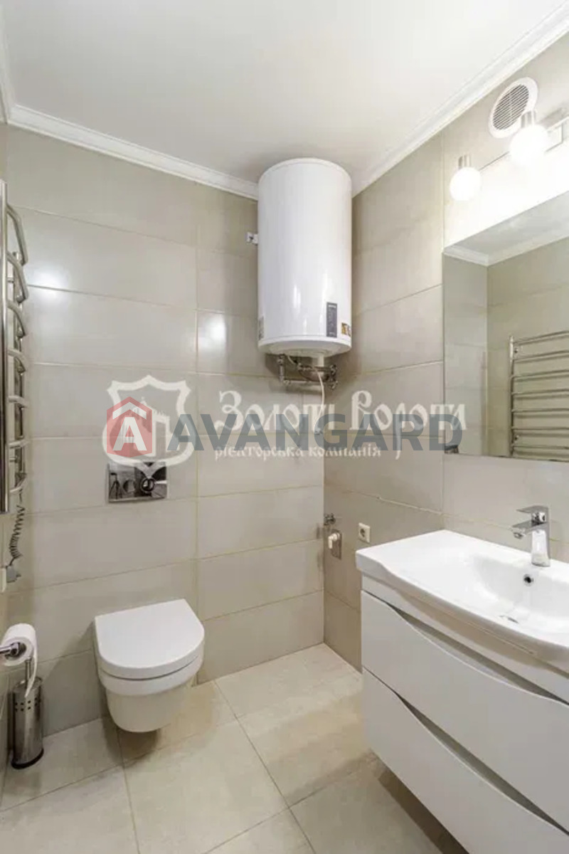 3 ��. ��������, 61/-/19 ��. �., 4/10 ������ ���� 16