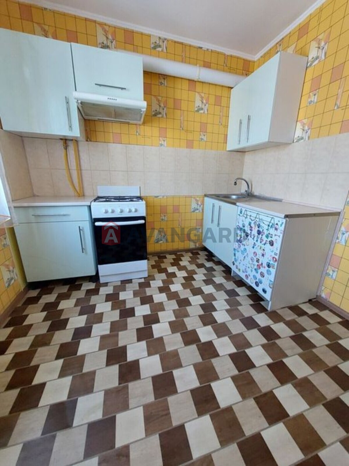 1 ��. ��������, 38/-/9 ��. �., 9/9 ������ ���� 9