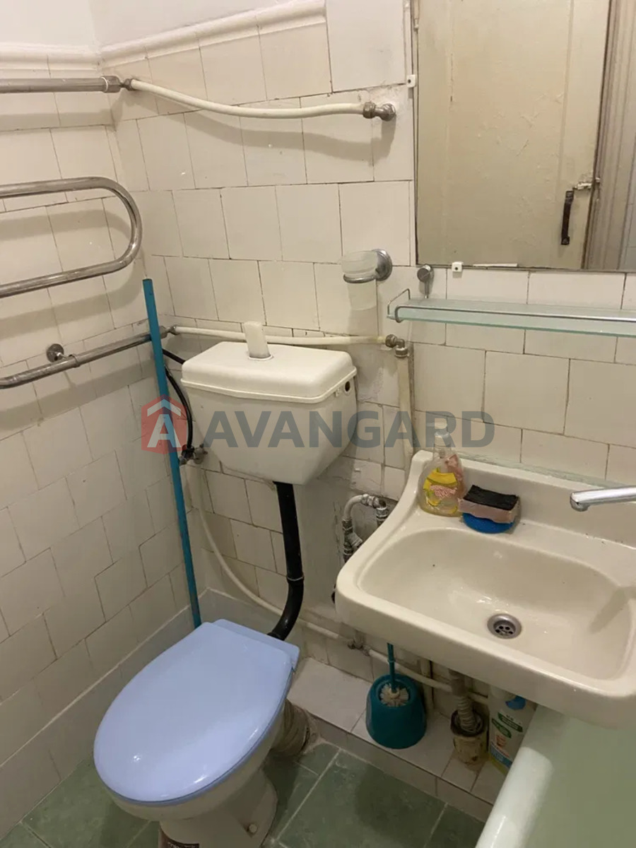 2 ��. ��������, 42,6/27,5/6,7 ��. �., 1/5 ������ ���� 7