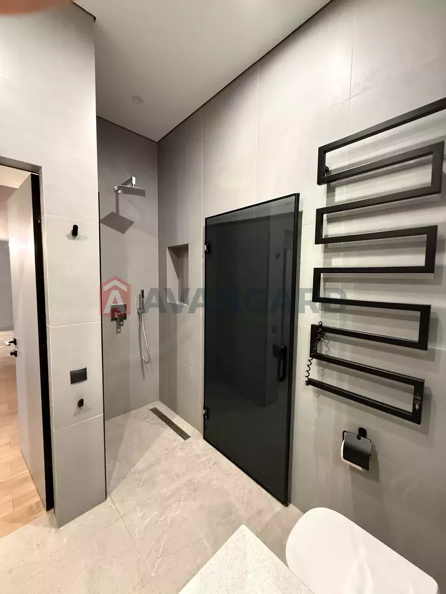 3 ����. ��������, 94/36/40 ��. �., 10/10 ���� ���� 2