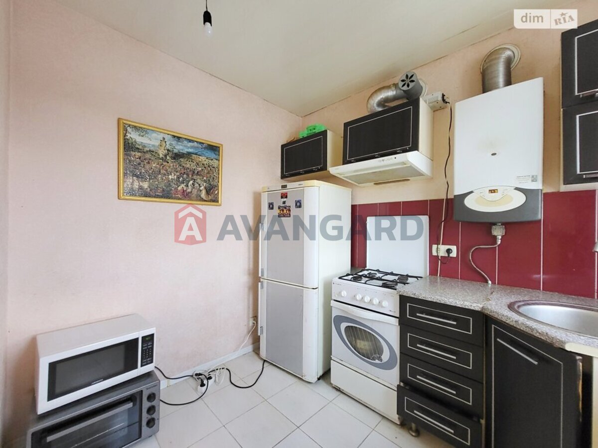 2 ��. ��������, 43/-/- ��. �., 4/5 ������ ���� 8