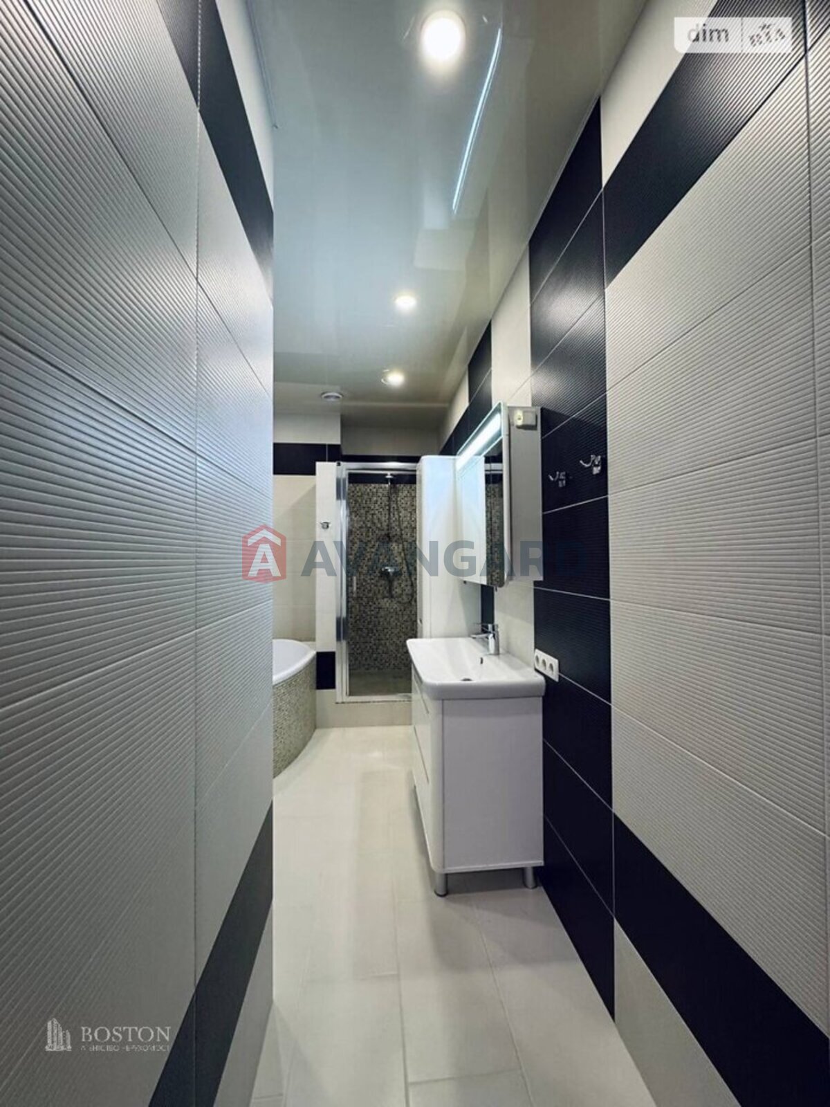 2 ��. ��������, 73/35/17 ��. �., 6/6 ������ ���� 18