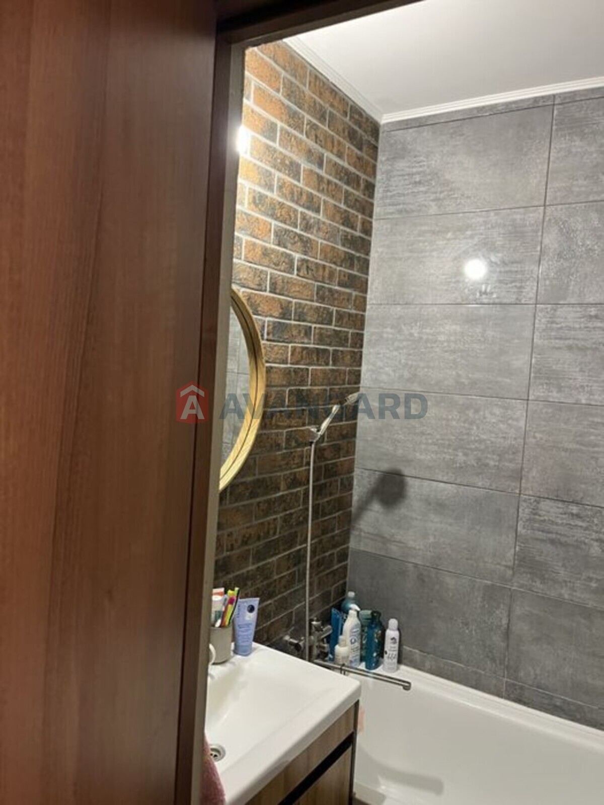 3 ��. ��������, 66/-/9 ��. �., 2/5 ������ ���� 7