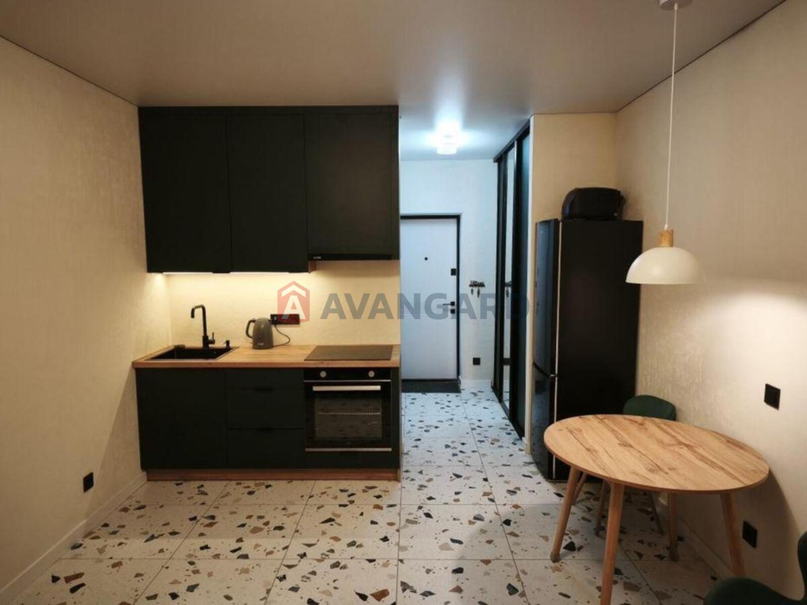 1 ��. ��������, 23/-/23 ��. �., 3/4 ������ ���� 6