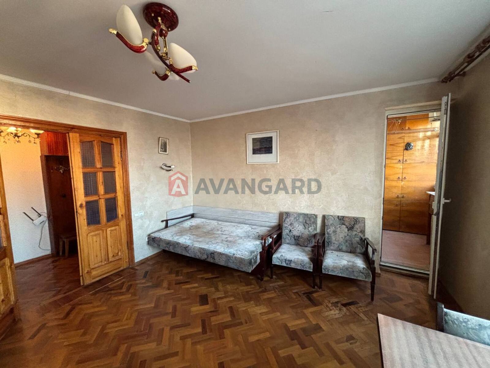 2 ��. ��������, 50/29/7 ��. �., 9/9 ������ ���� 1