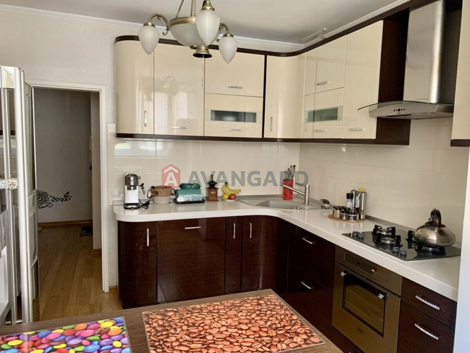 3 ��. ��������, 70/-/8 ��. �., 1/10 ������ ���� 5