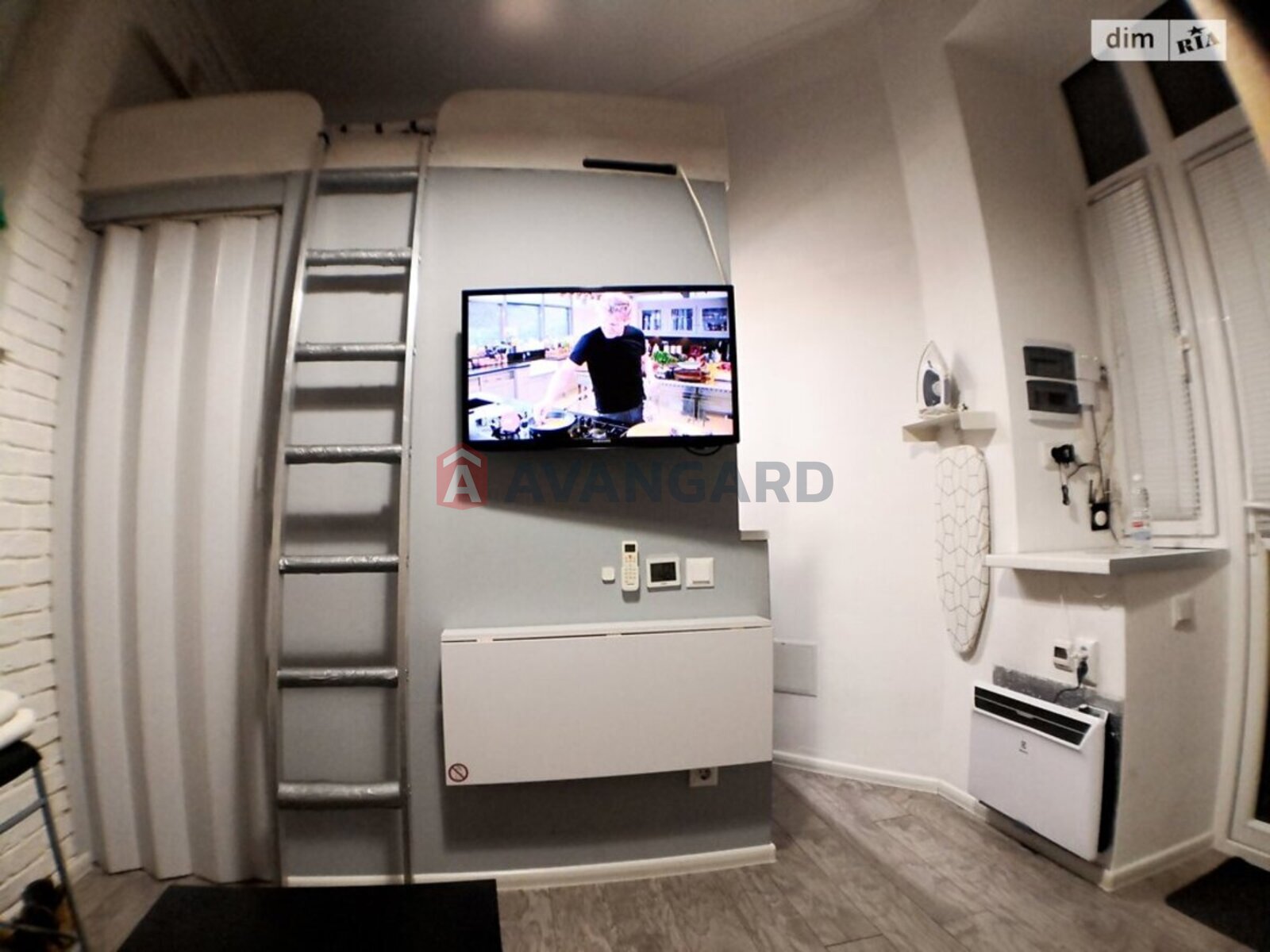 1 . , 12/-/- . ., 1/2   9