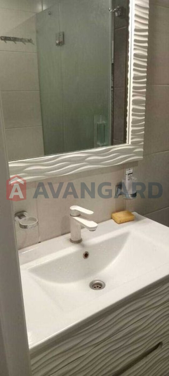 3 ��. ��������, 71/-/8 ��. �., 5/9 ������ ���� 5