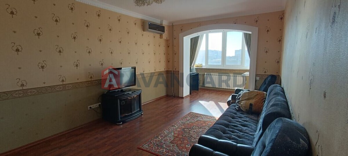 3 ����. ��������, 74/-/9 ��. �., 5/10 ���� ���� 2