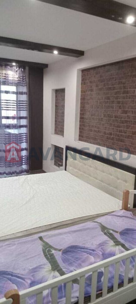 3 ��. ��������, 71/-/8 ��. �., 5/9 ������ ���� 4