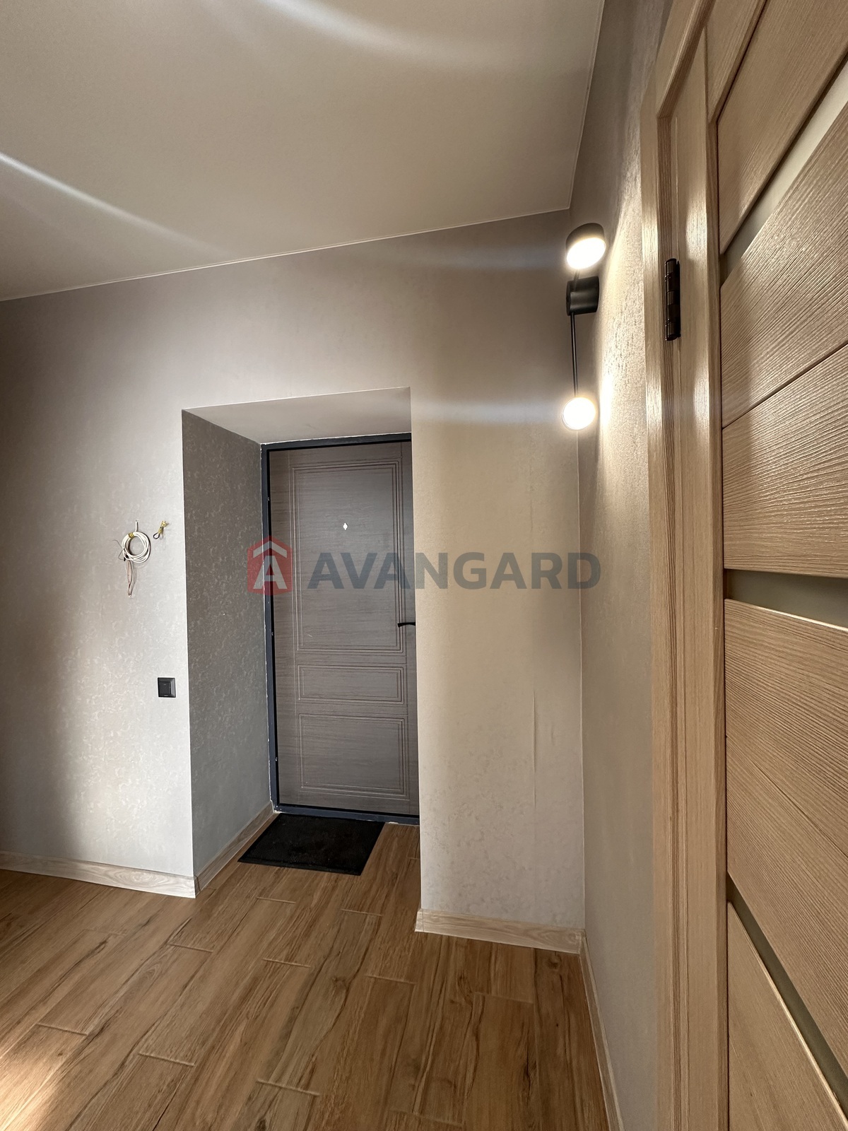 1 ��. ��������, 41/-/15 ��. �., 10/10 ������ ���� 14