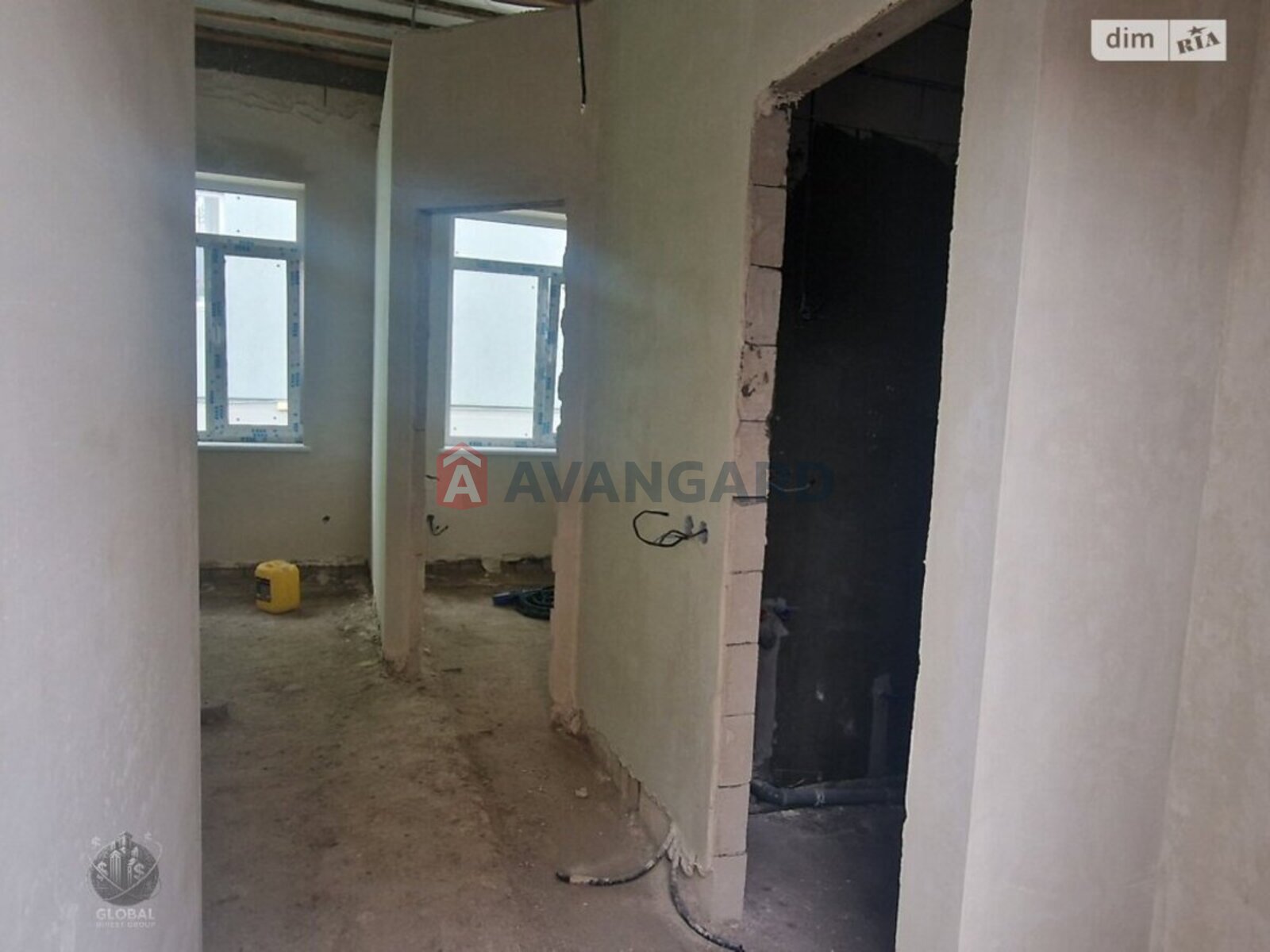 1 ��. ��������, 30/-/10 ��. �., 2/2 ������ ���� 4