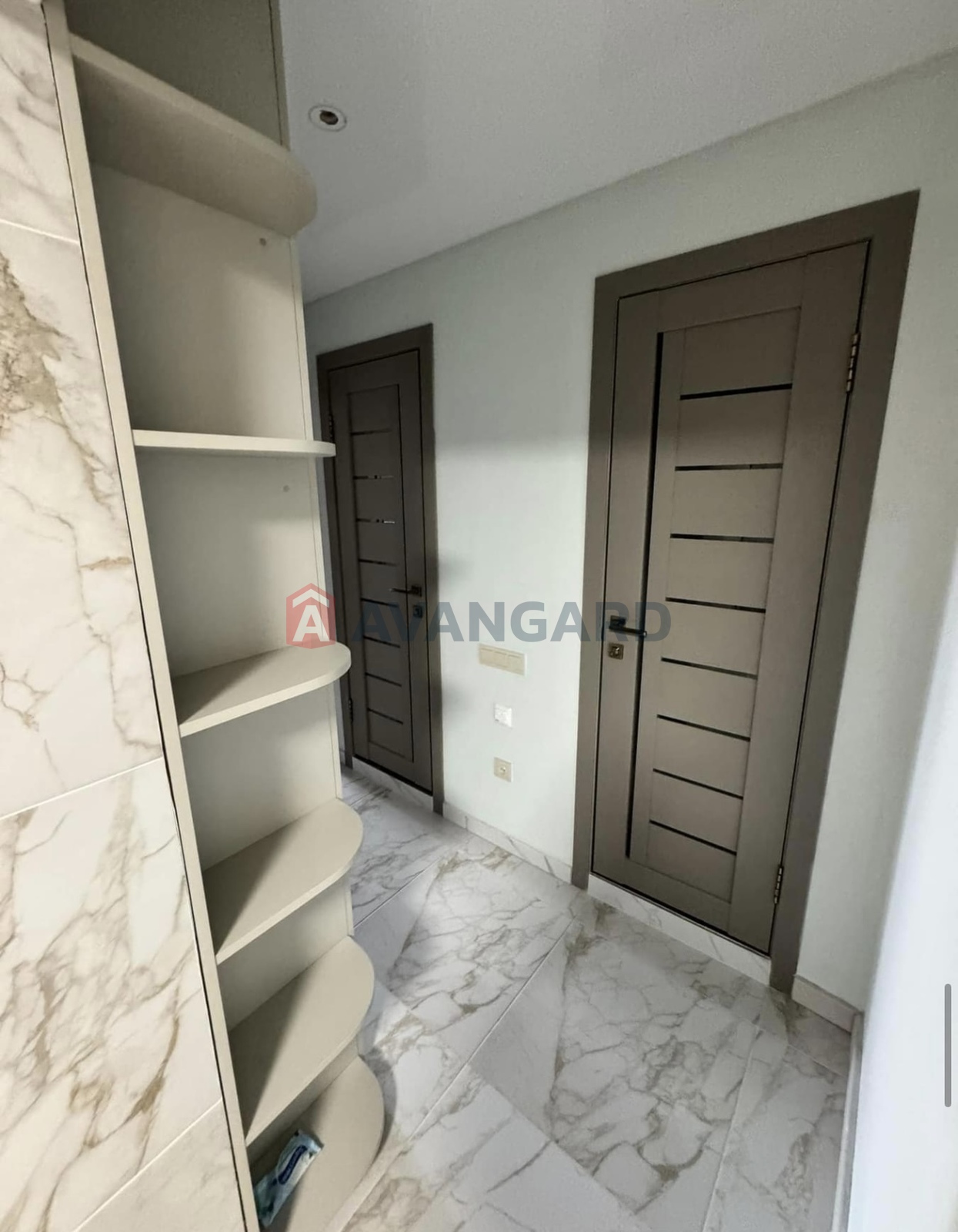 3 ��. ��������, 64/-/8 ��. �., 10/10 ������ ���� 10