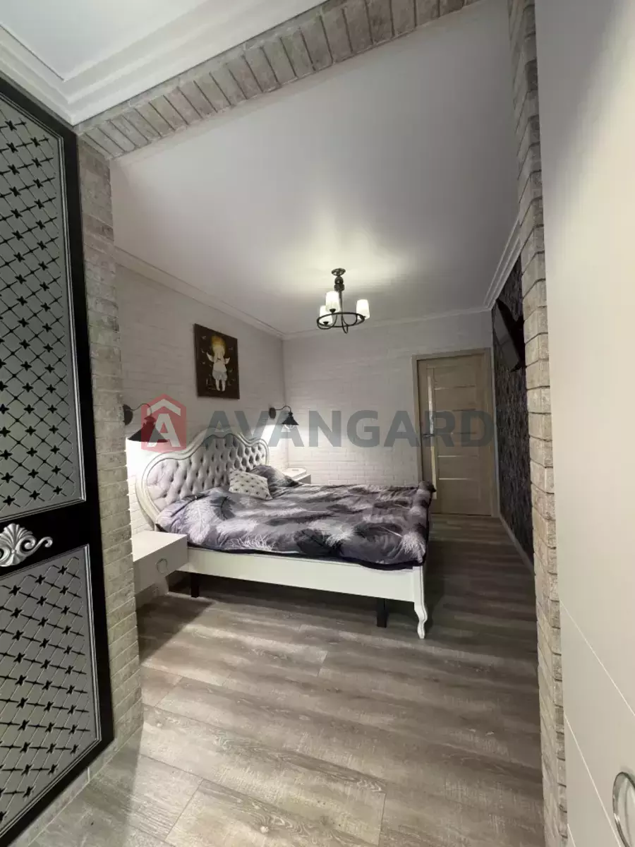 1 ��. ��������, 48/-/- ��. �., 2/10 ������ ���� 11