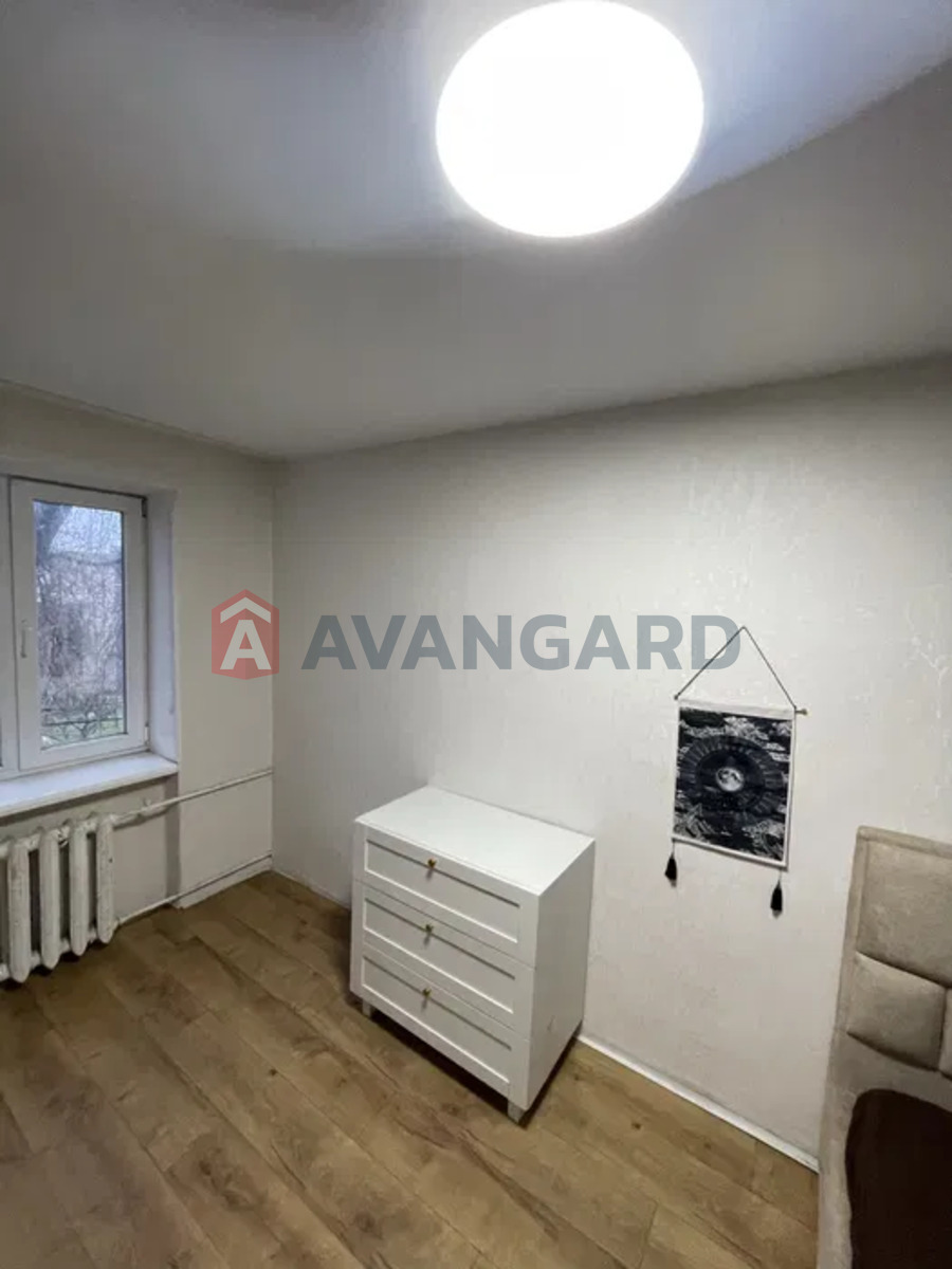 3 ����. ��������, 54/-/10 ��. �., 3/5 ���� ���� 6