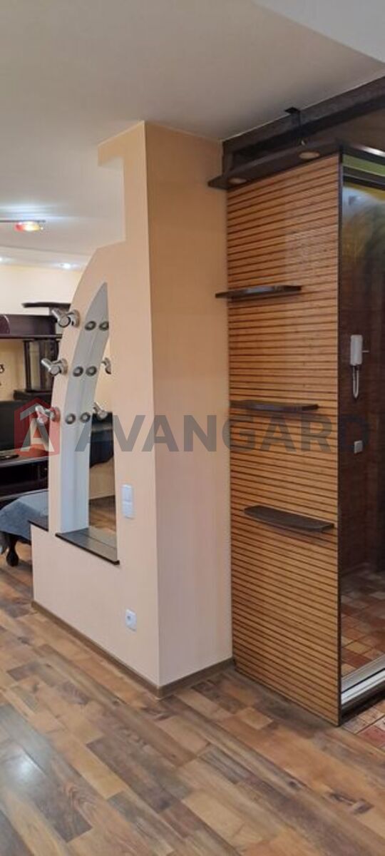 1 . , 28/-/4 . ., 2/9   8