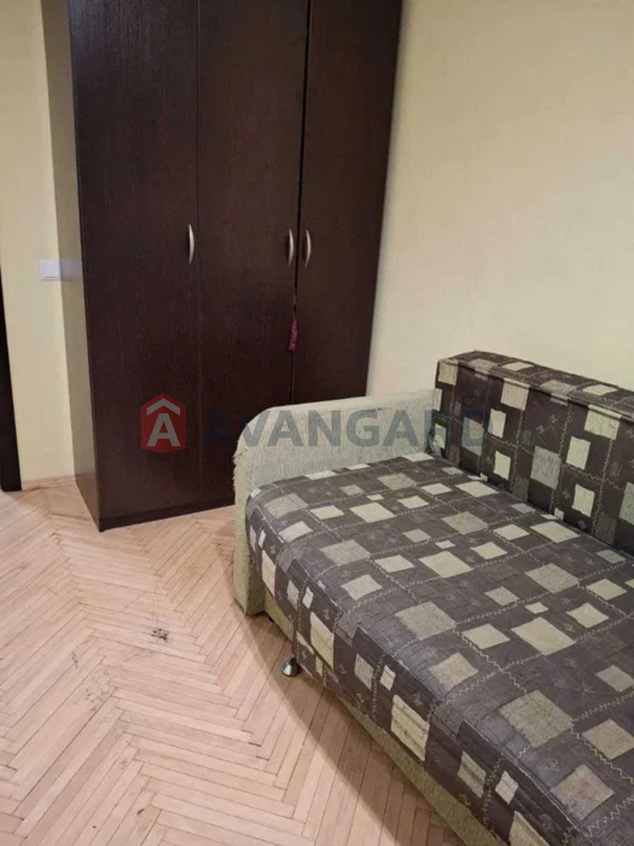 1 ��. ��������, 55/-/8 ��. �., 3/10 ������ ���� 22