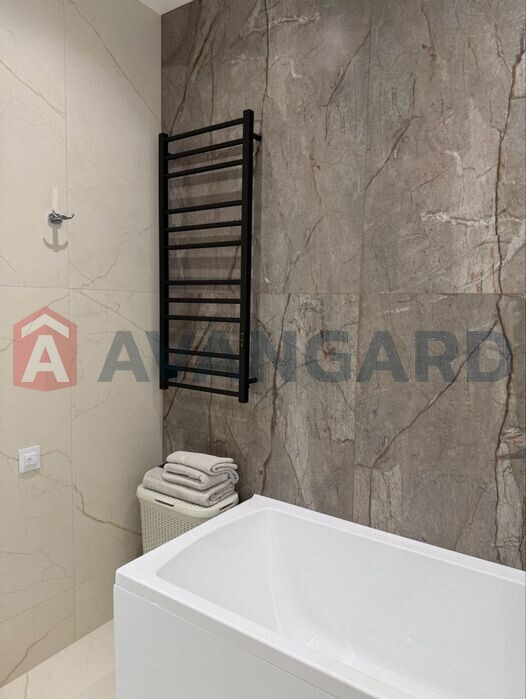 3 ��. ��������, 101/-/20 ��. �., 8/8 ������ ���� 18