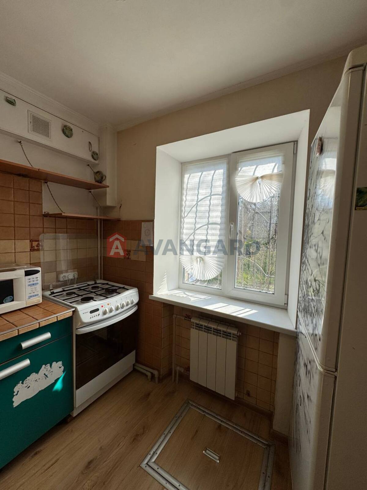 2 ��. ��������, 48/-/7 ��. �., 1/5 ������ ���� 3