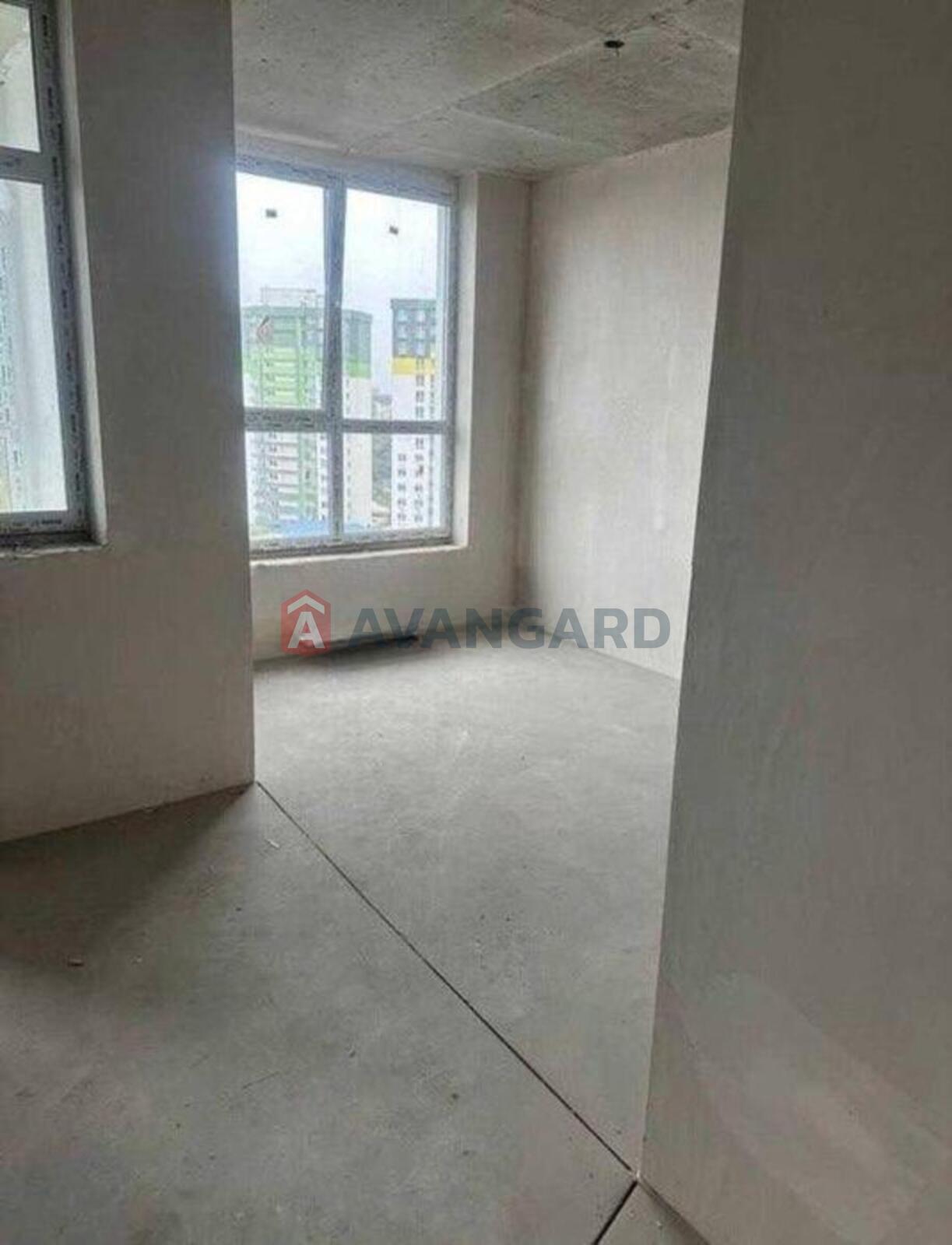 1 ��. ��������, 30/-/6 ��. �., 8/24 ������ ���� 3