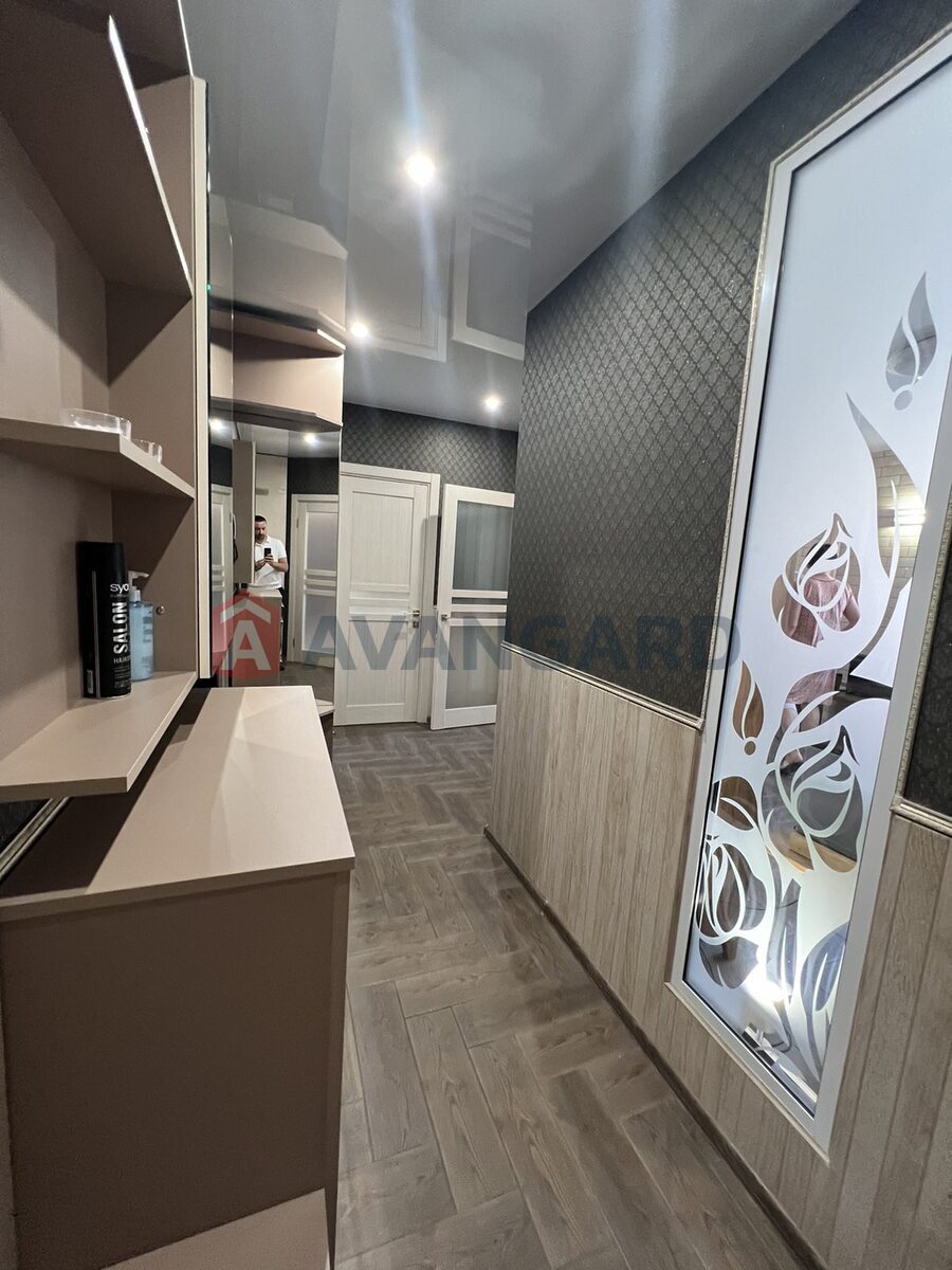 2 ��. ��������, 53/-/17 ��. �., 8/12 ������ ���� 7