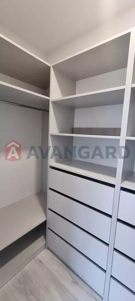 2 ����. ��������, 48/-/20 ��. �., 3/17 ���� ���� 18