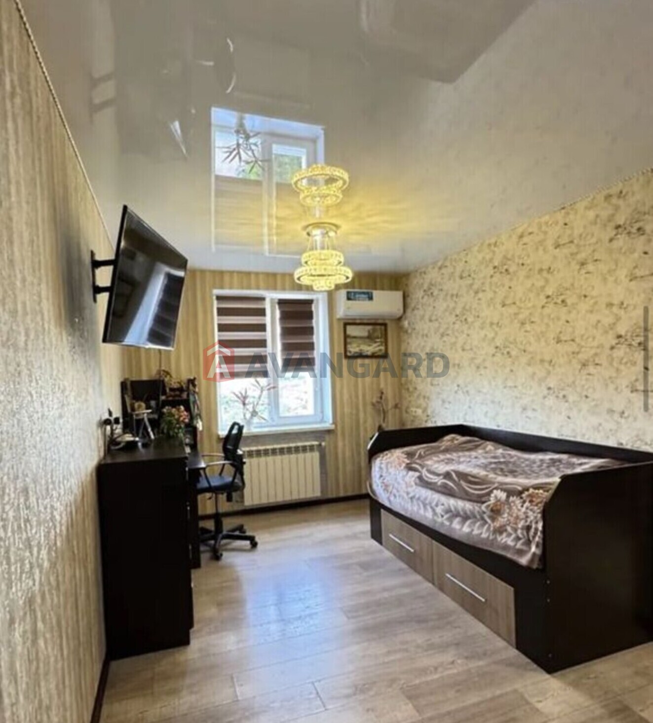 2 ��. ��������, 38/-/4 ��. �., 8/10 ������ ���� 3