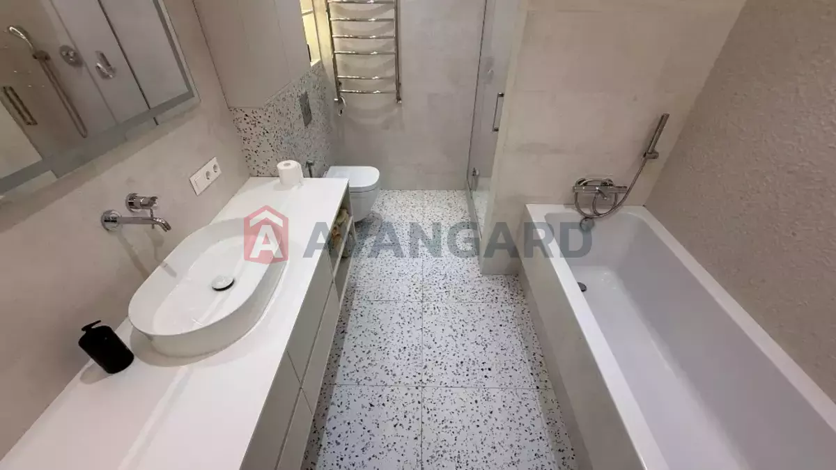 3 ����. ��������, 90/38/30 ��. �., 6/10 ���� ���� 9