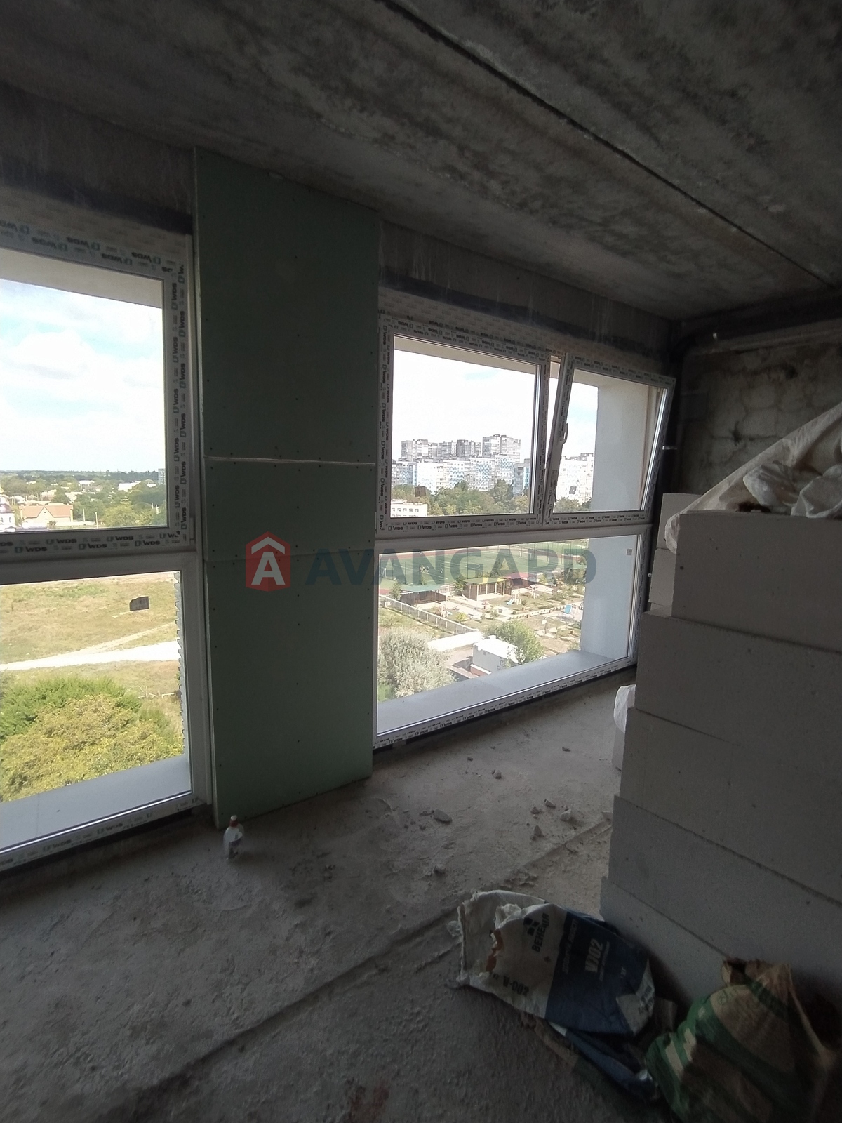 1 ��. ��������, 30/16/8 ��. �., 9/10 ������ ���� 6