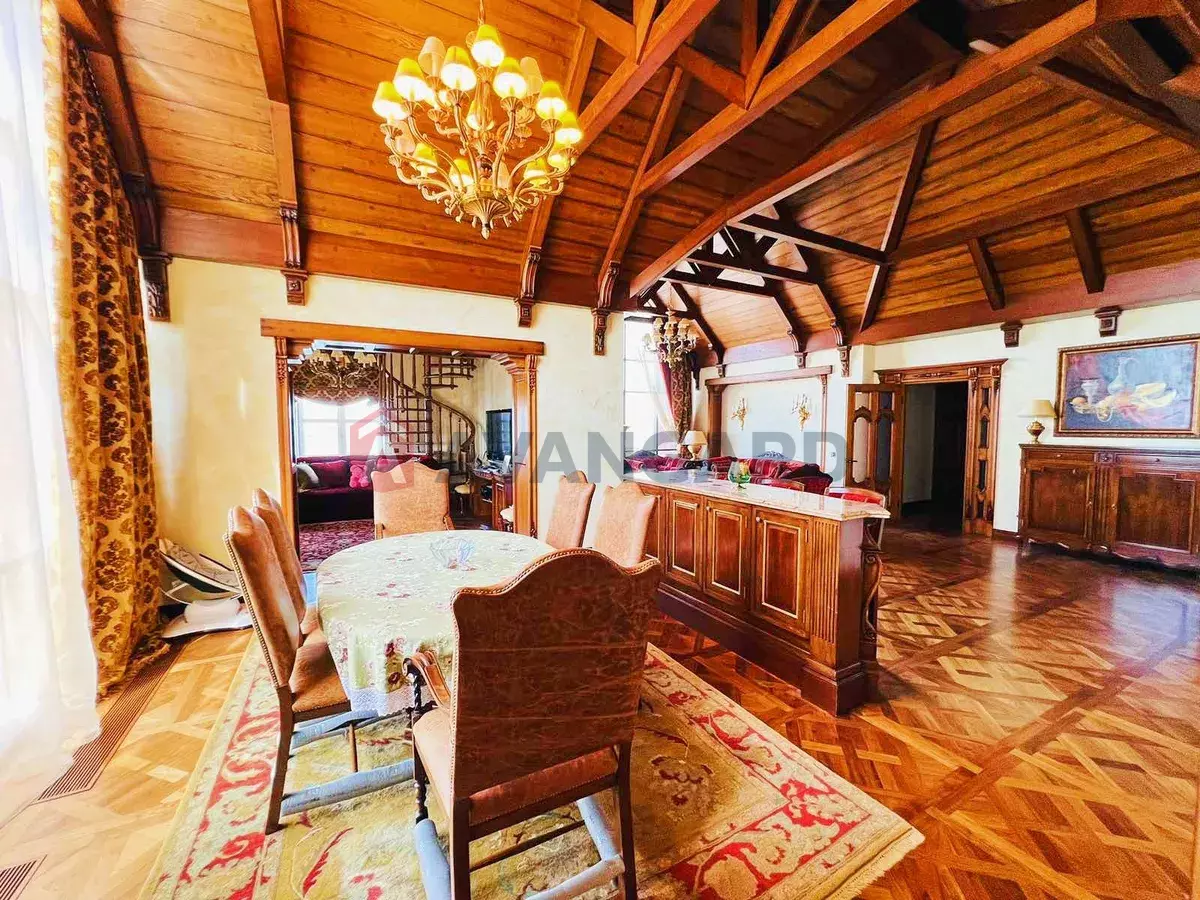 4 ��. ��������, 300/-/25 ��. �., 7/7 ������ ���� 3