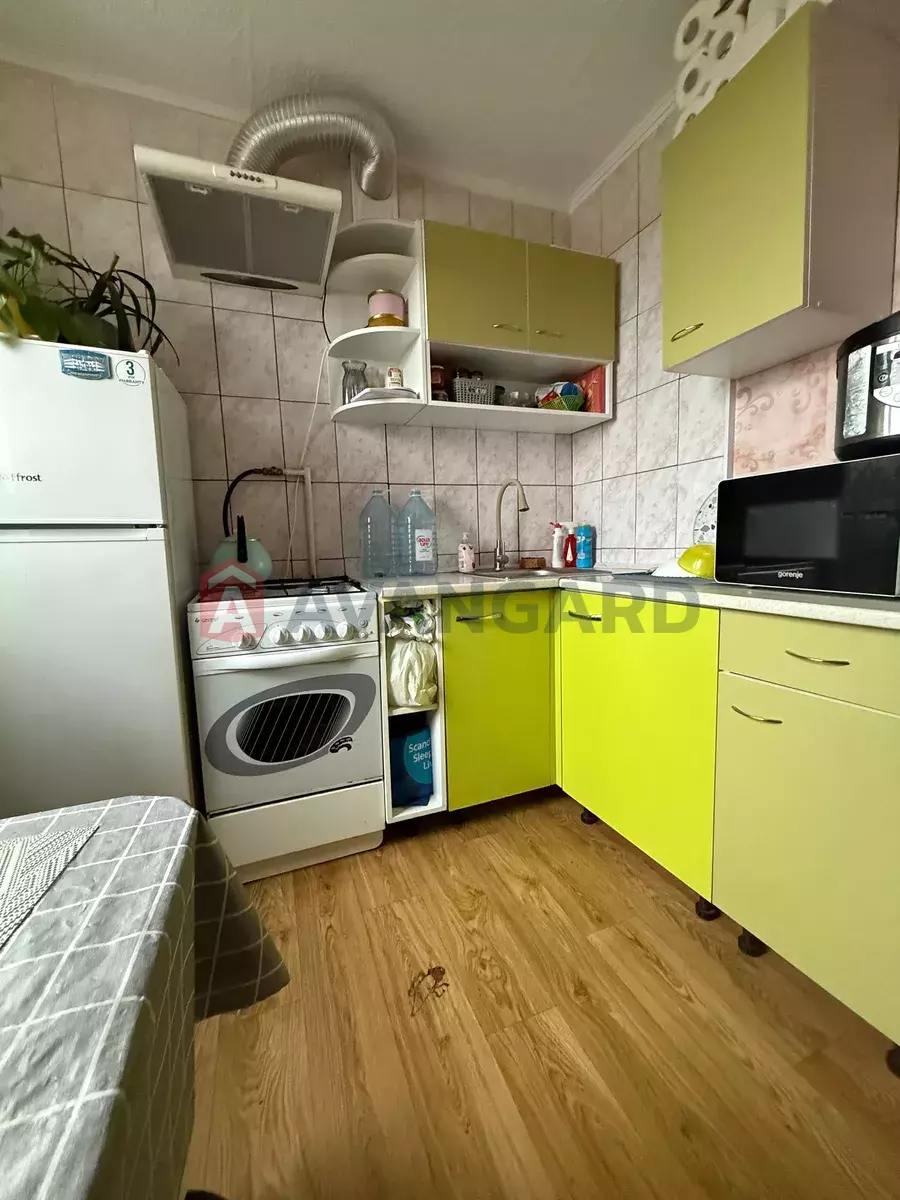 1 ��. ��������, 35/18/7 ��. �., 5/5 ������ ���� 2