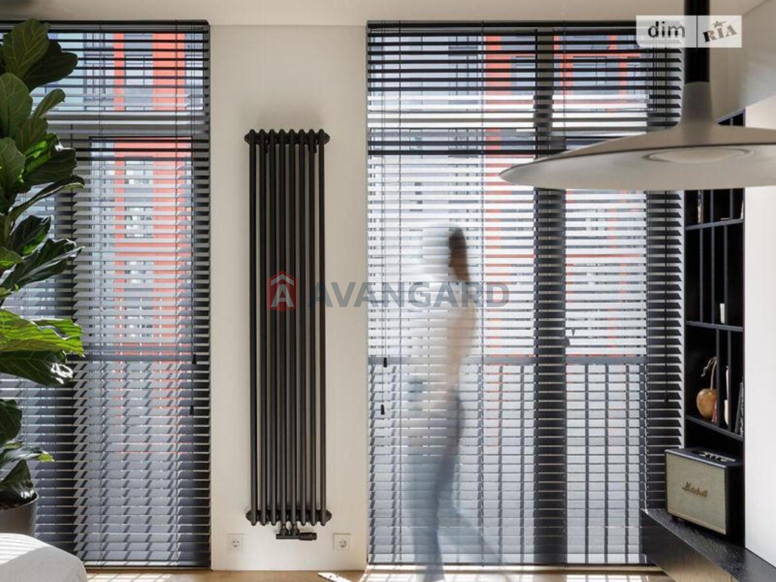 1 ��. ��������, 43/14/17 ��. �., 5/10 ������ ���� 10