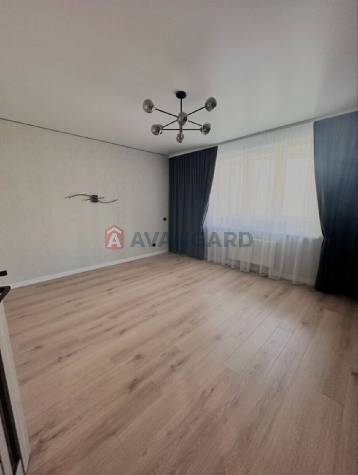 2 ��. ��������, 76/-/12 ��. �., 3/10 ������ ���� 5