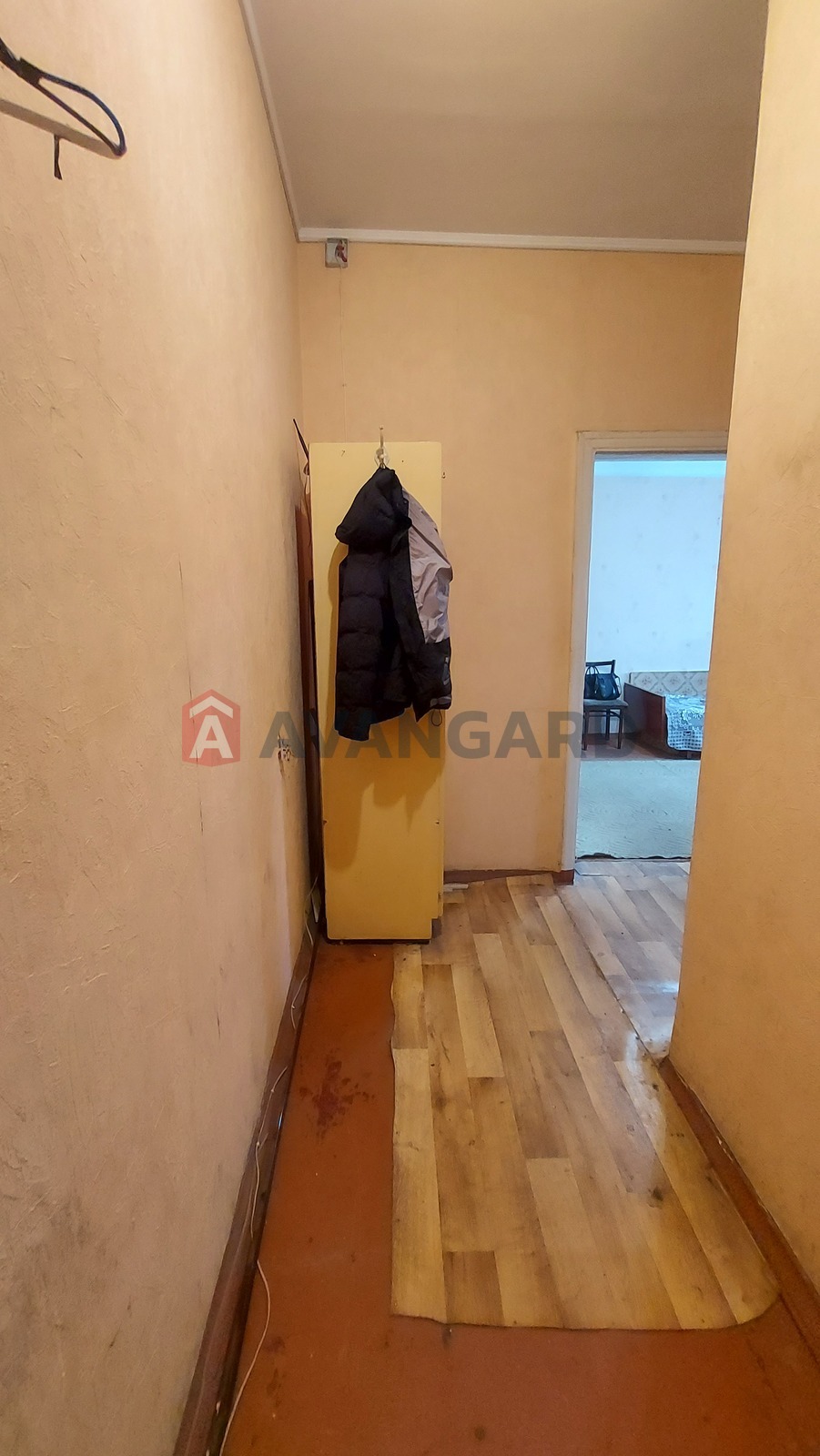 2 ����. ��������, 45/-/6 ��. �., 5/5 ���� ���� 12