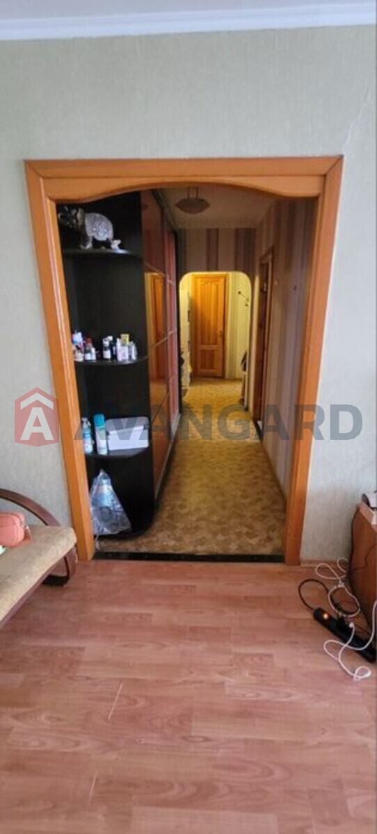 3 ��. ��������, 69/-/8 ��. �., 9/10 ������ ���� 10