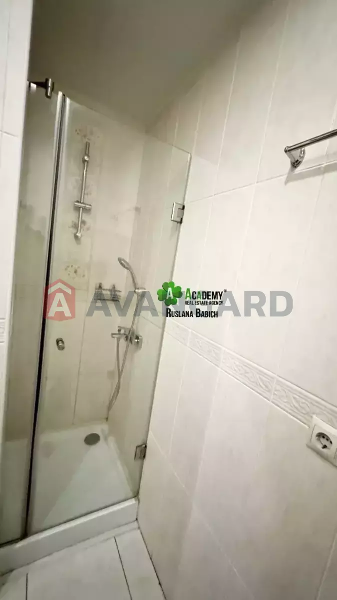 3 ��. ��������, 70/29/20 ��. �., 15/21 ������ ���� 12