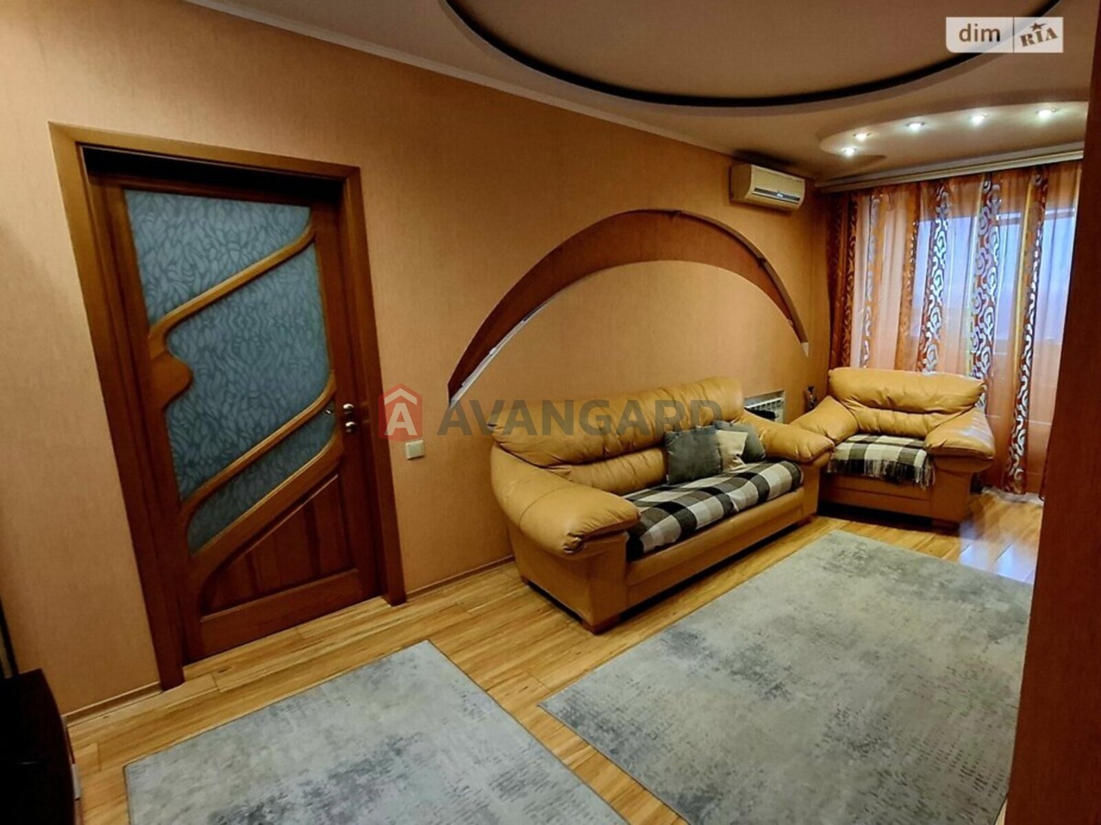 2 ����. ��������, 42/40/8 ��. �., 3/6 ���� ���� 2