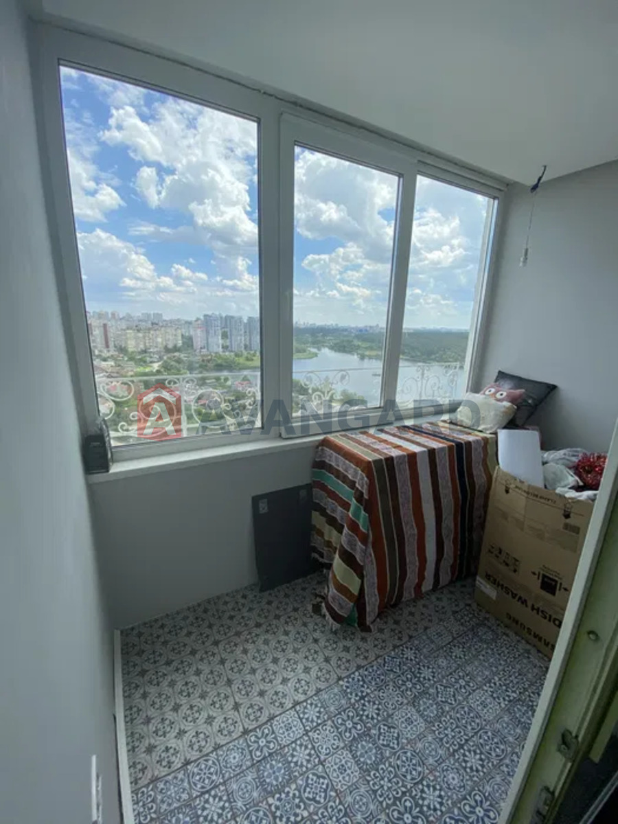 2 ��. ��������, 60/-/7 ��. �., 22/24 ������ ���� 14