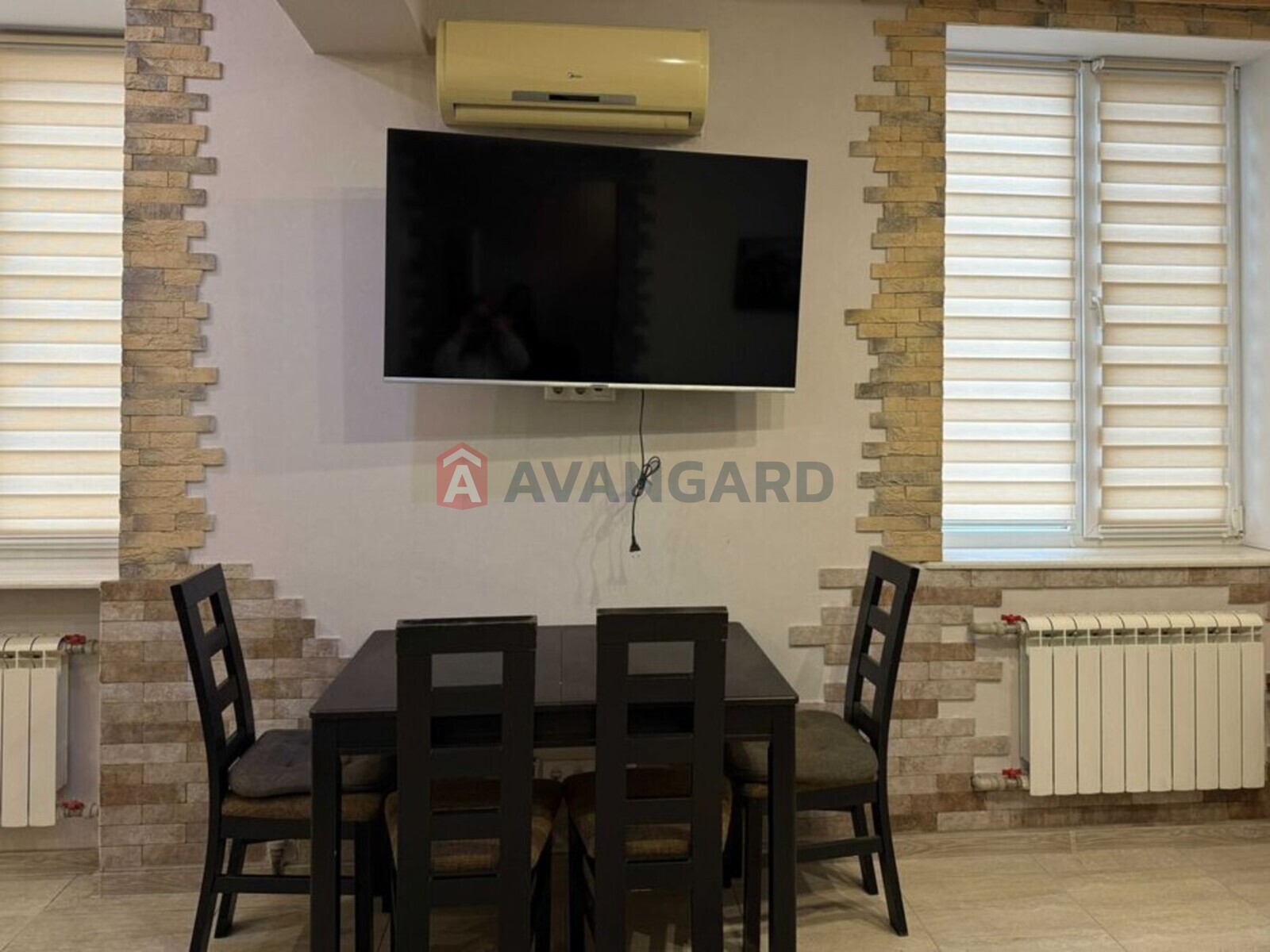 2 . , 55/-/23 . ., 4/4   3