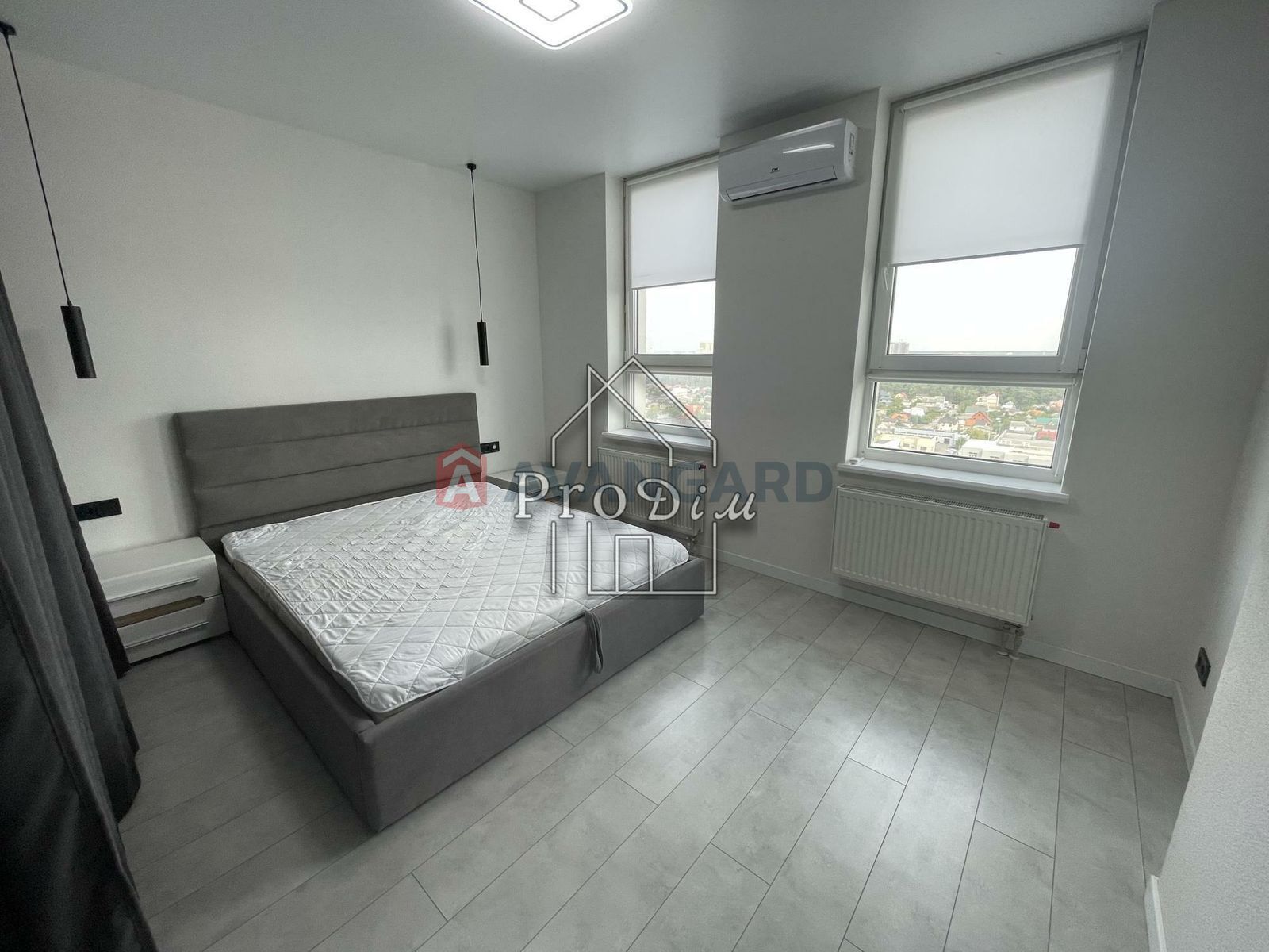 1 ��. ��������, 37/23/11 ��. �., 15/28 ������ ���� 2