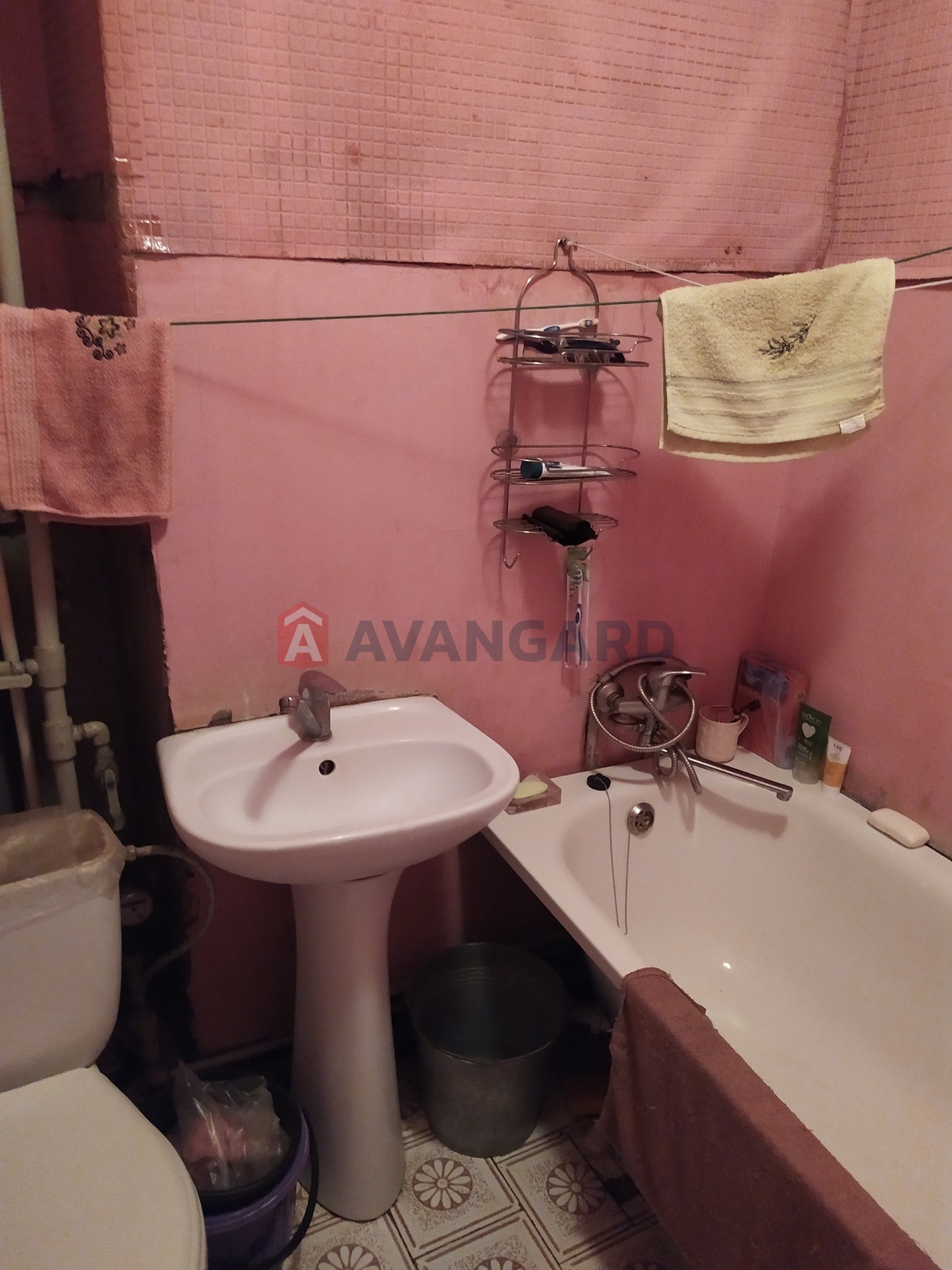 2 ��. ��������, 47/33/6,8 ��. �., 2/5 ������ ���� 11