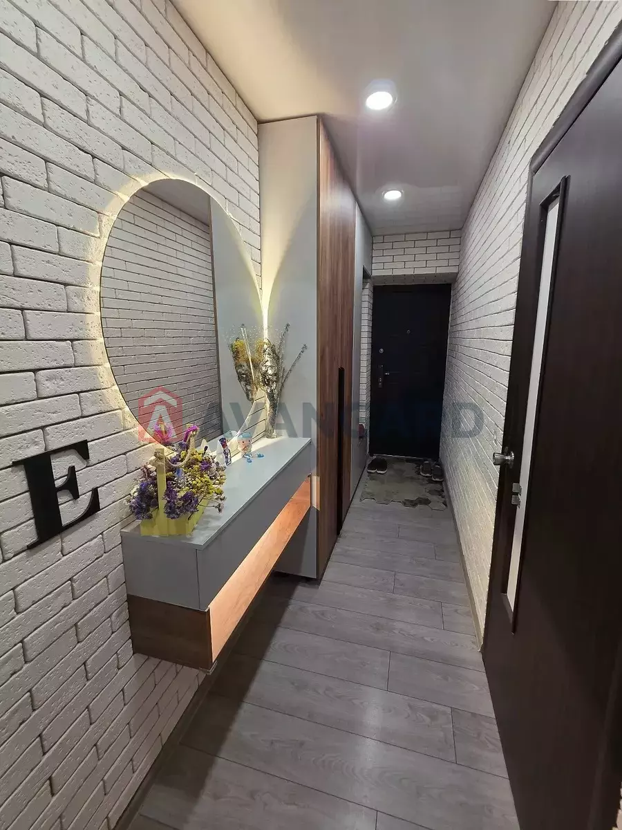 3 ����. ��������, 64/-/- ��. �., 2/3 ���� ���� 17