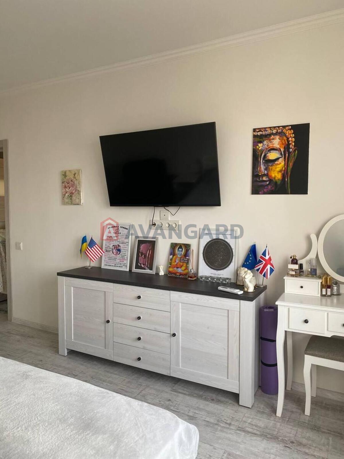 1 . , 36/-/8 . ., 9/9   2